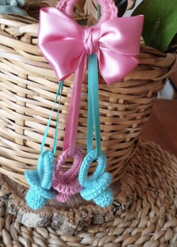 Chupetes de Crochet para colgar en el carrito