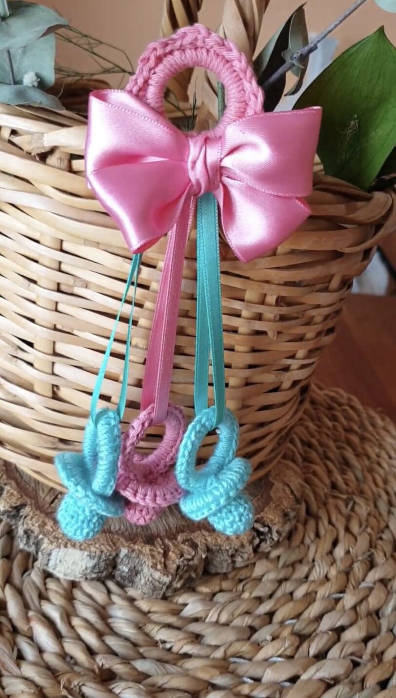 Chupetes de Crochet para colgar en el carrito