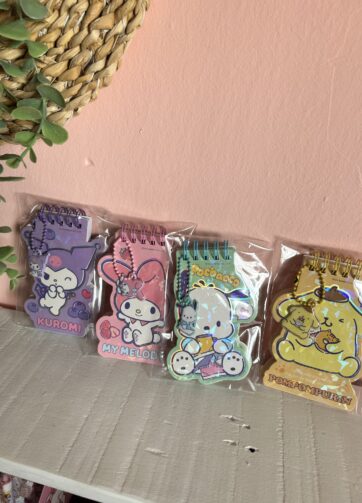 Mini Libreta Sanrio con Llavero
