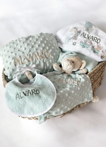 Pack capa de baño, babero, manta y Dou Dou animales turquesa