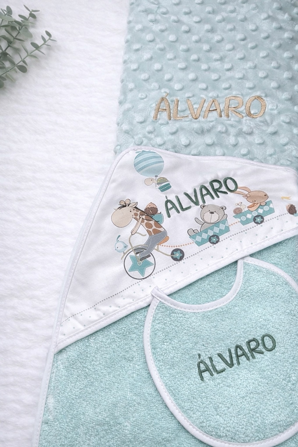 Pack Manta, Capa de Baño y Babero personalizada Animales turquesa