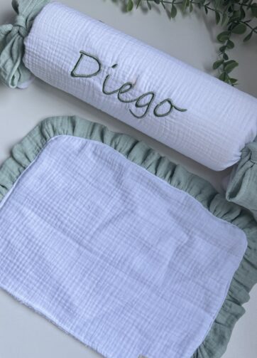 Cojín antivuelco y Salvababitas Blanco & Verde eucalipto